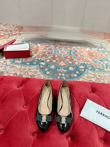 Picture of Ferragamo Shoes Women _SKUfw152363609fw
